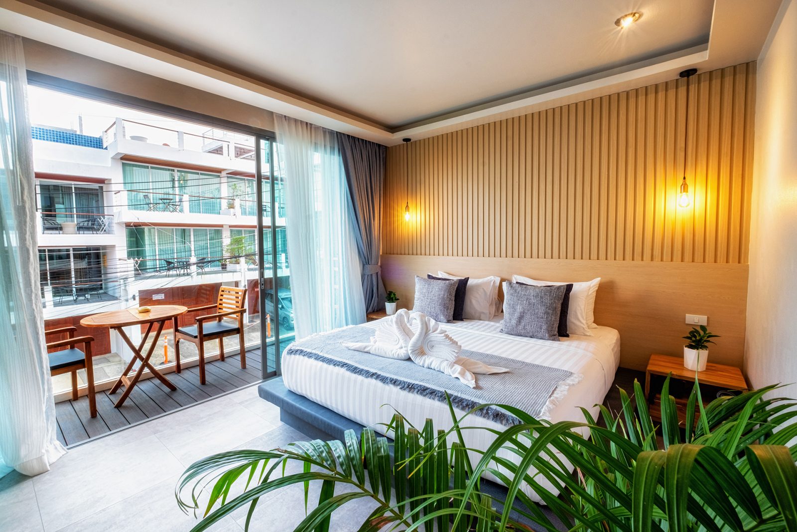 Sleep & Relax Accommodation Phuket Action Point